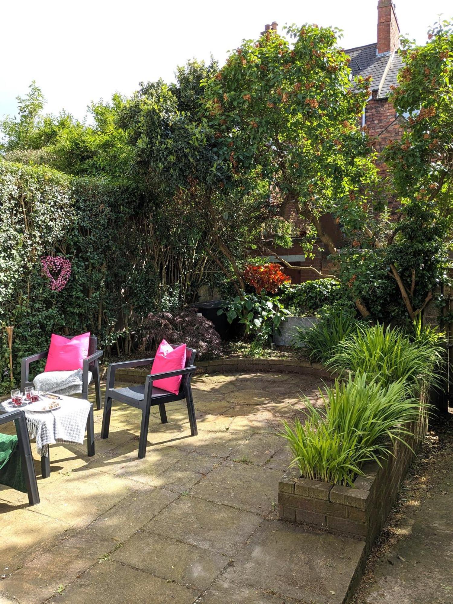Вілла Heart Of Belfast With Private Garden Екстер'єр фото